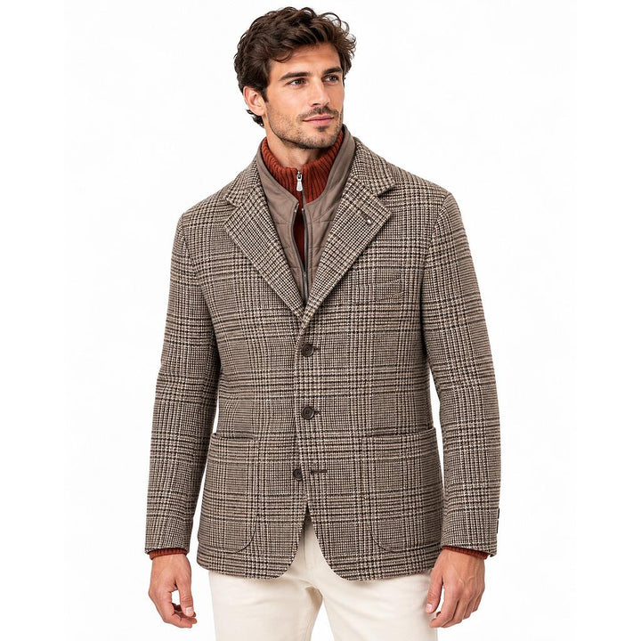 CC Collection Corneliani herenblazer bruin, vooraanzicht op model